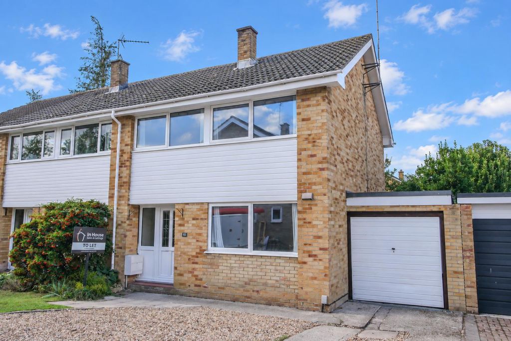 Property photo 1 of 16 Approach