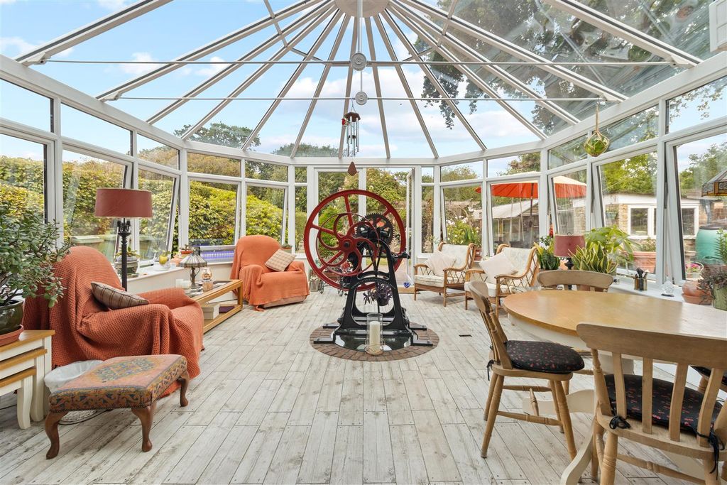 Property photo 3 of 57 Conservatory
