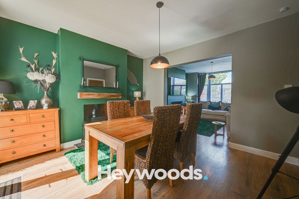 Property photo 3 of 23