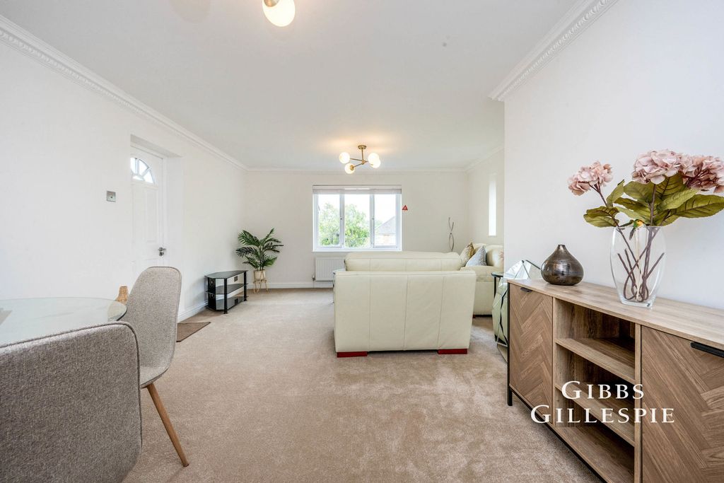 Property photo 1 of 10 Photo