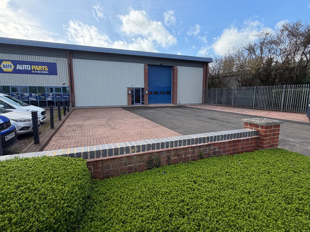 Property photo 1 of 4