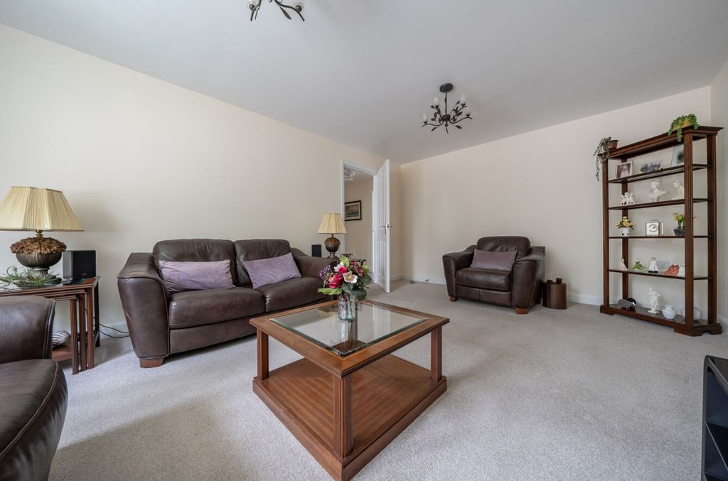 Property photo 3 of 22