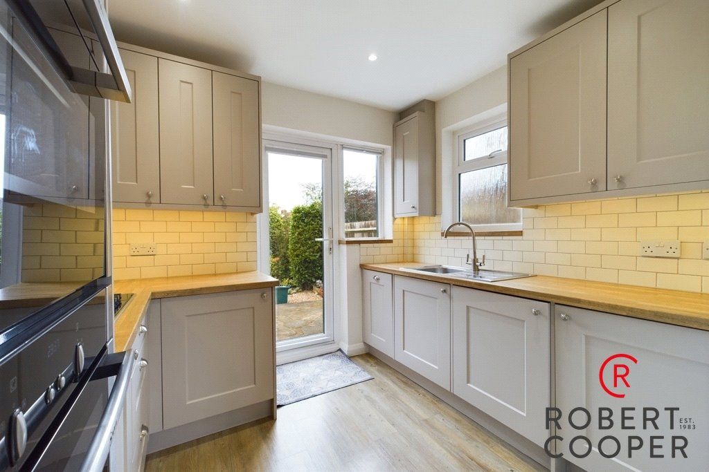 Property photo 2 of 21 Picture No. 10