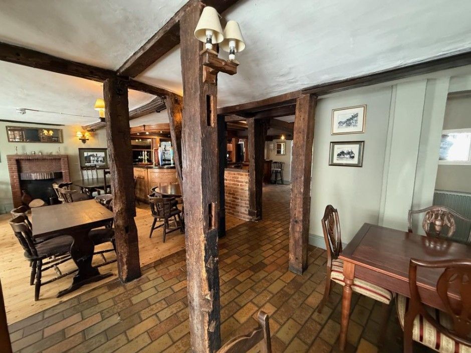 Property photo 3 of 6