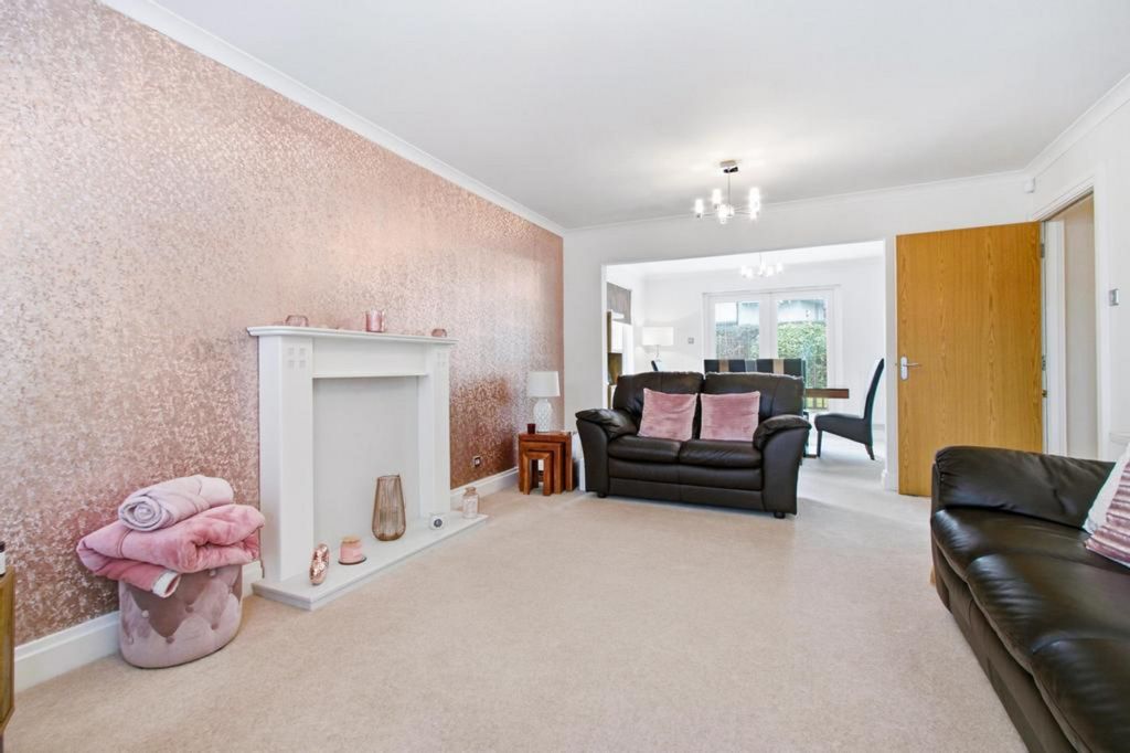 Property photo 3 of 40