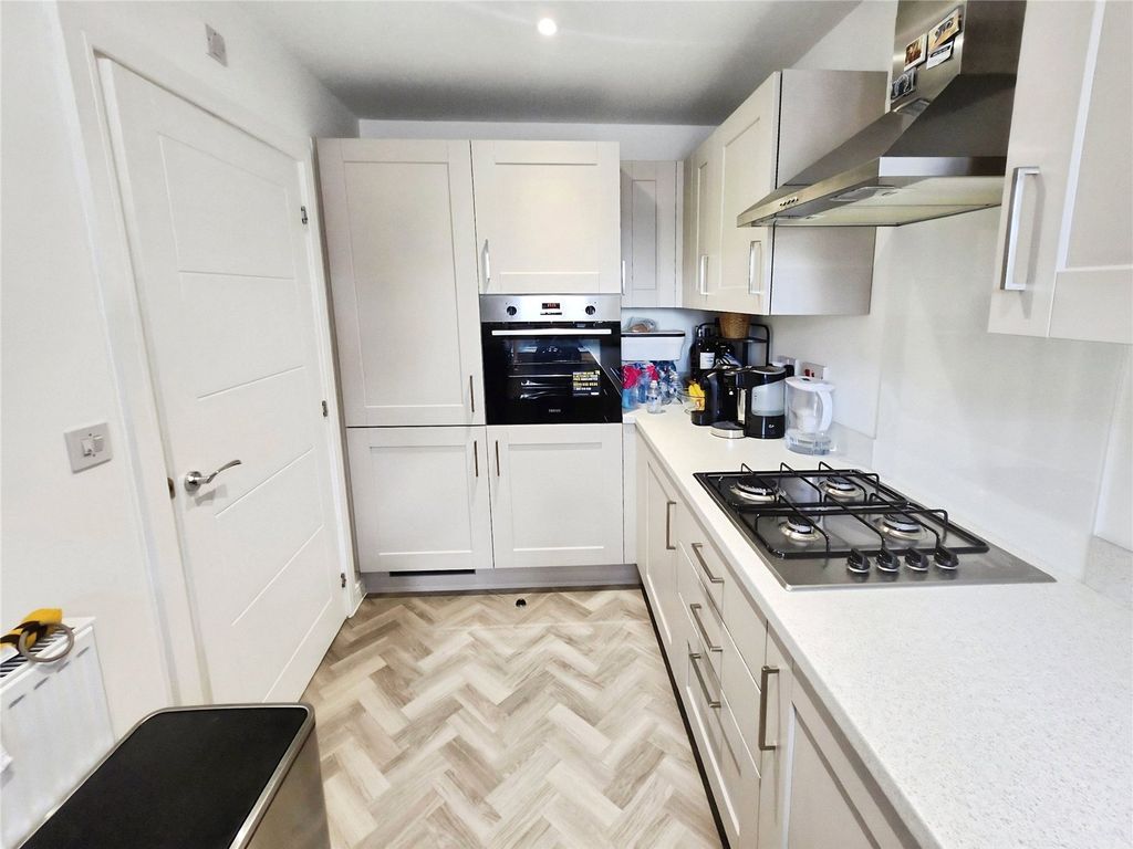 Property photo 3 of 15 Kitchen