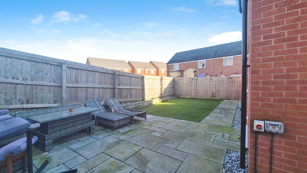 Property photo 2 of 25 D93F7Ece-1000084280