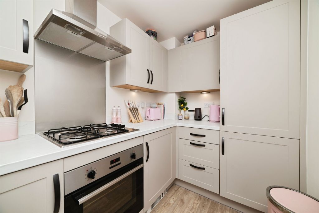 Property photo 3 of 34