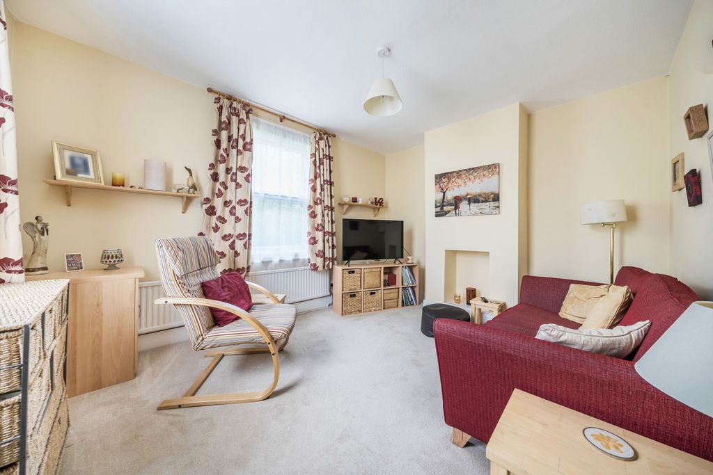 Property photo 2 of 20 1320496-13-686E9B...