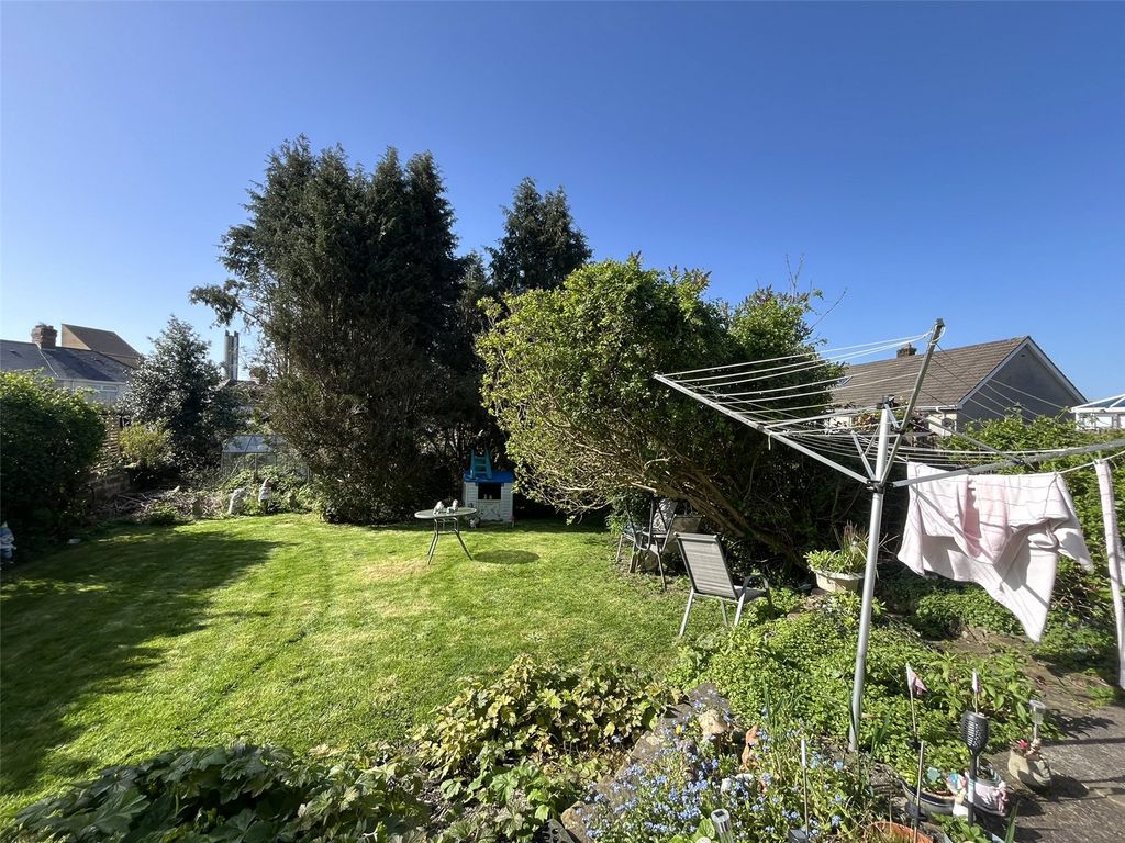 Property photo 3 of 3 Picture No. 06