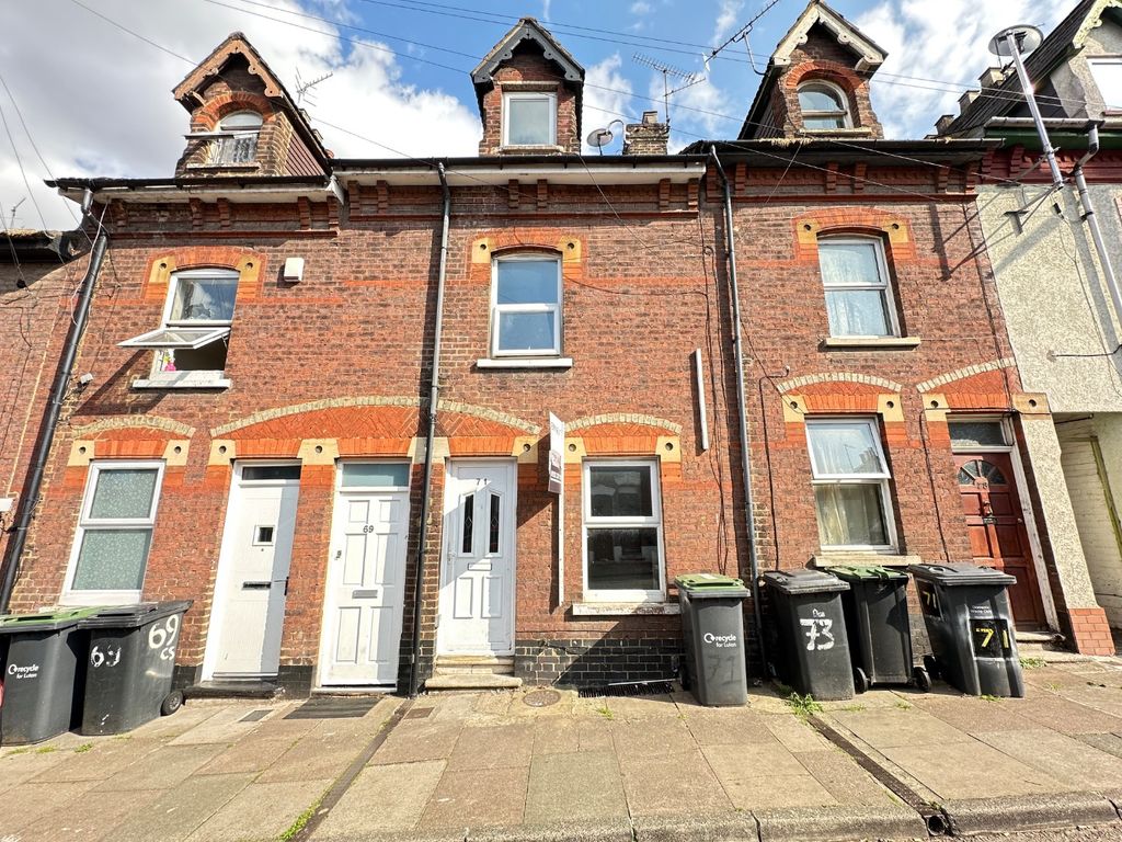 Property photo 1 of 10 4433730