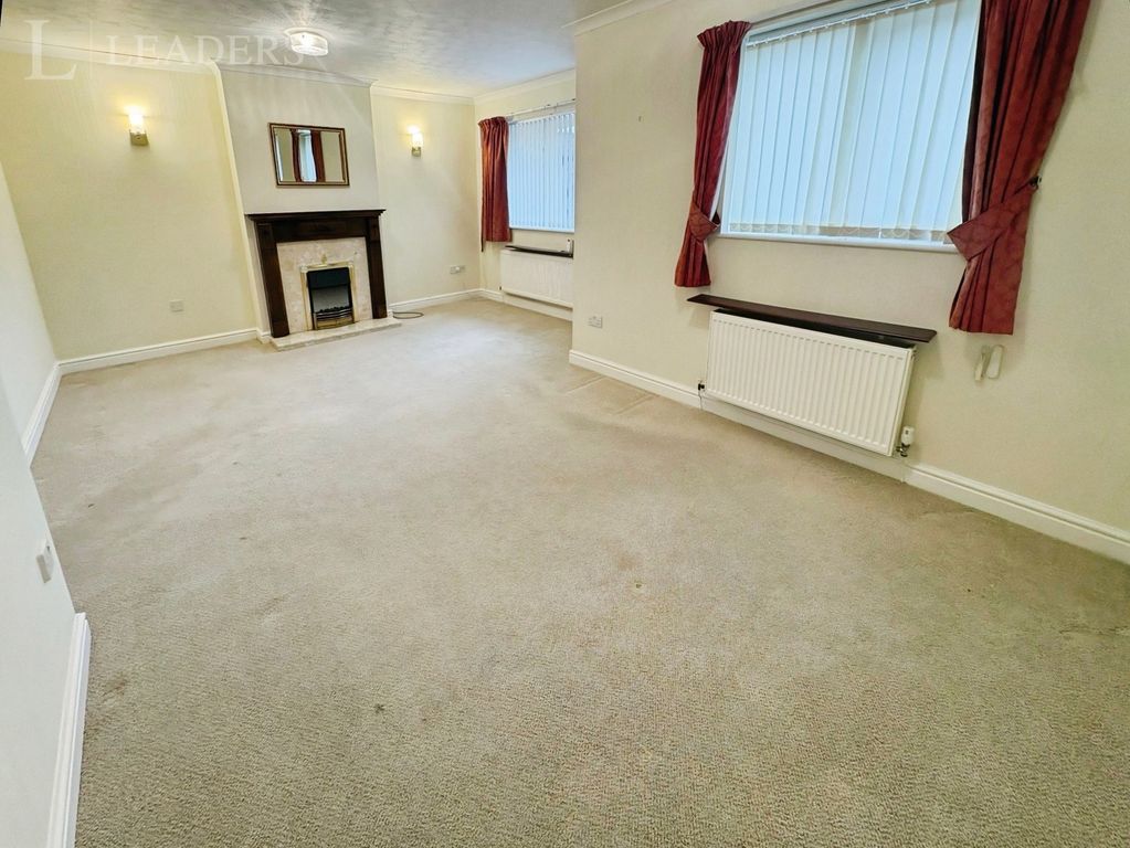 Property photo 3 of 12 Pbox-Img.Jpeg