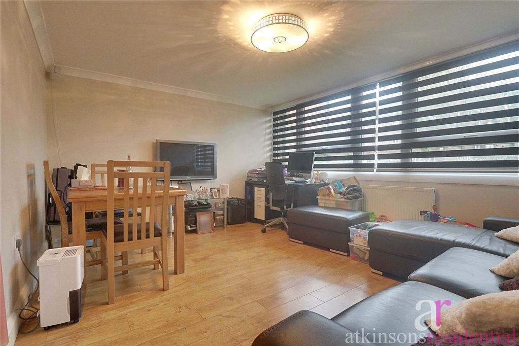 Property photo 2 of 13 Picture No. 08