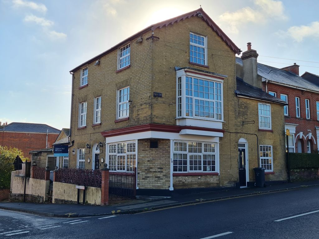 Property photo 1 of 21