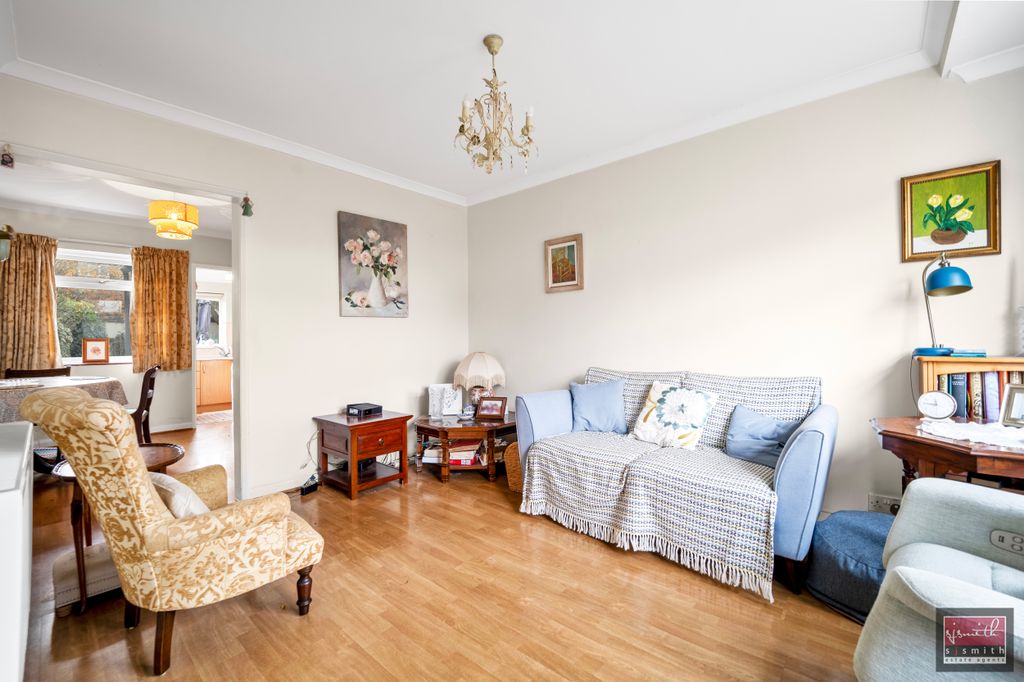 Property photo 2 of 11 Dsc00676