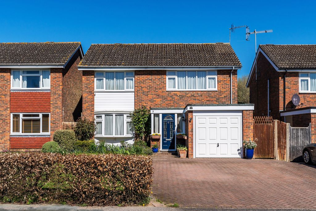 Property photo 1 of 26 32