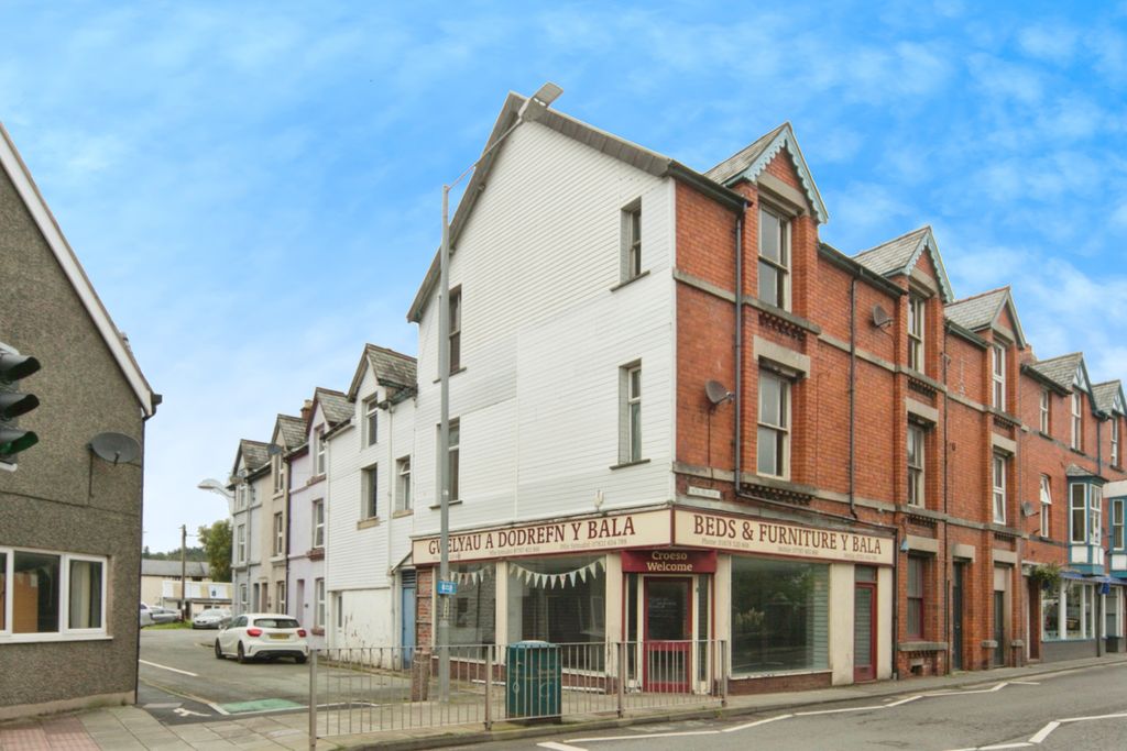 Property photo 1 of 17 Photography