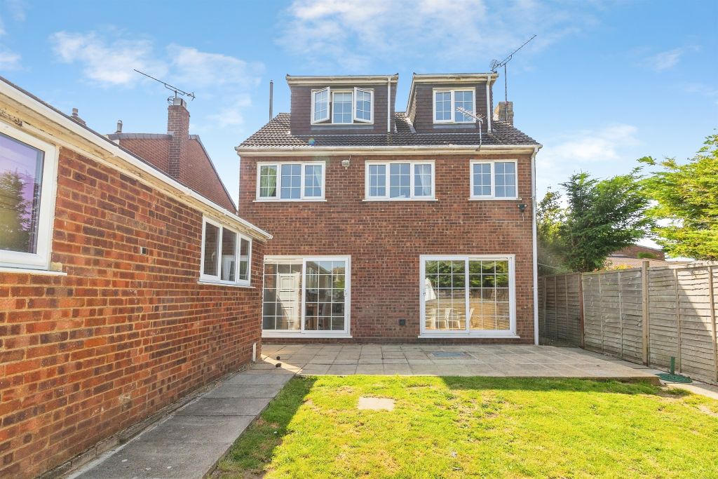 Property photo 2 of 22