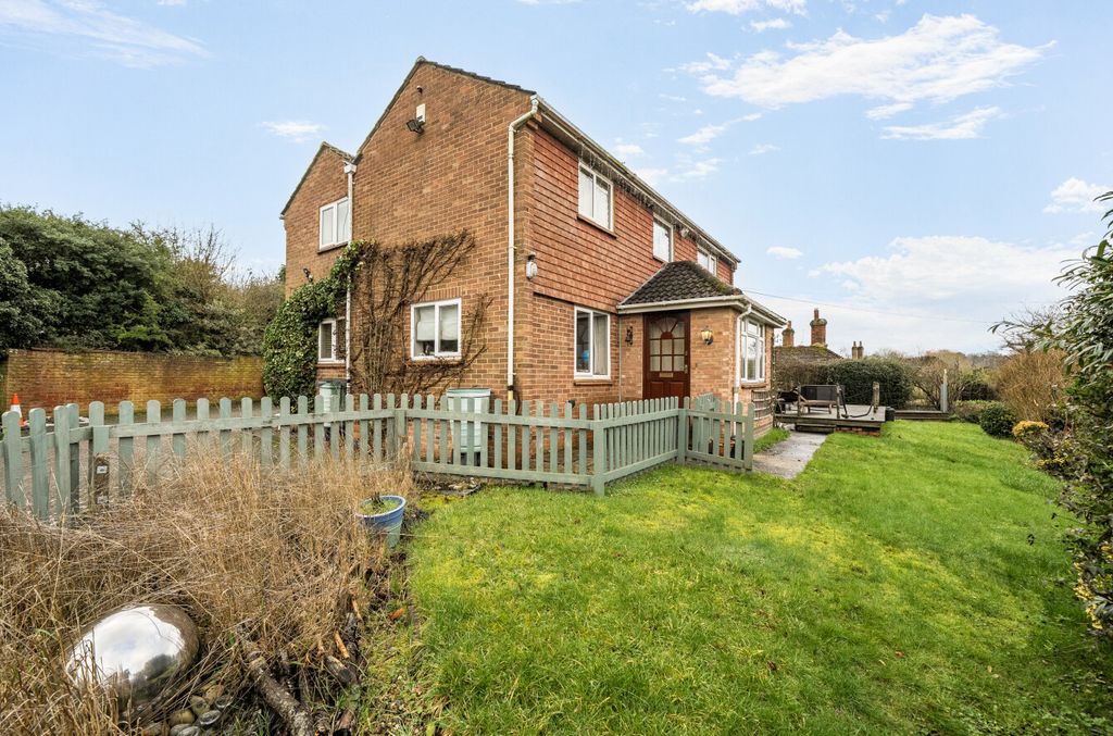 Property photo 3 of 20 1407898-28-698c74...