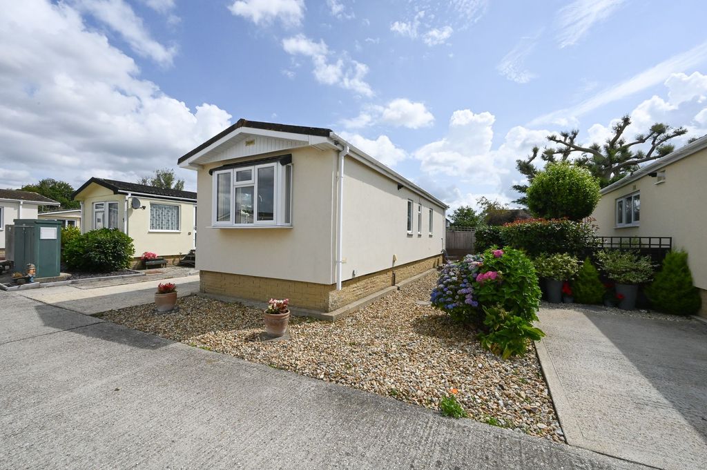 Property photo 1 of 12 Front