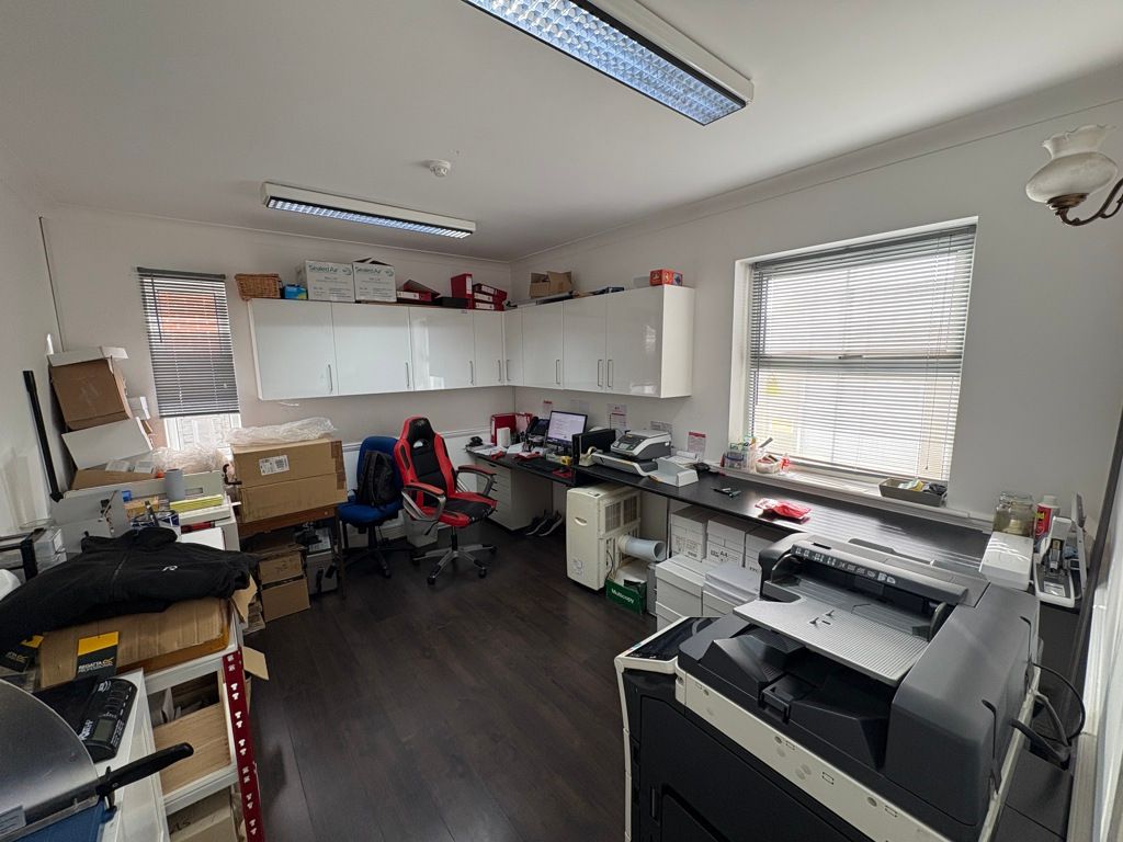 Property photo 3 of 20 Photo 7