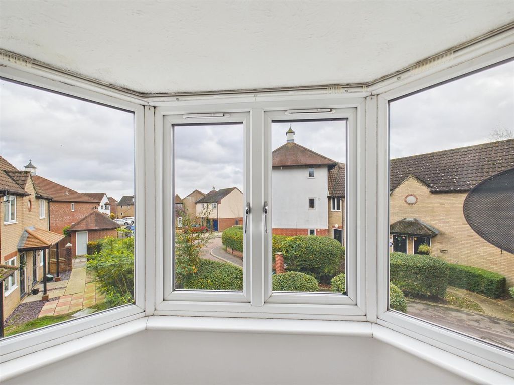 Property photo 3 of 10 Bed-View.Jpg