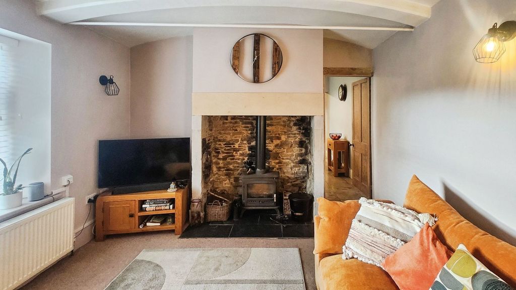 Property photo 3 of 22