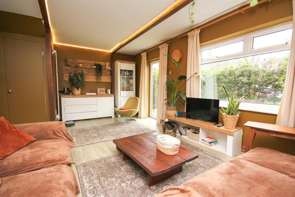Property photo 2 of 15 Living 2.Jpg