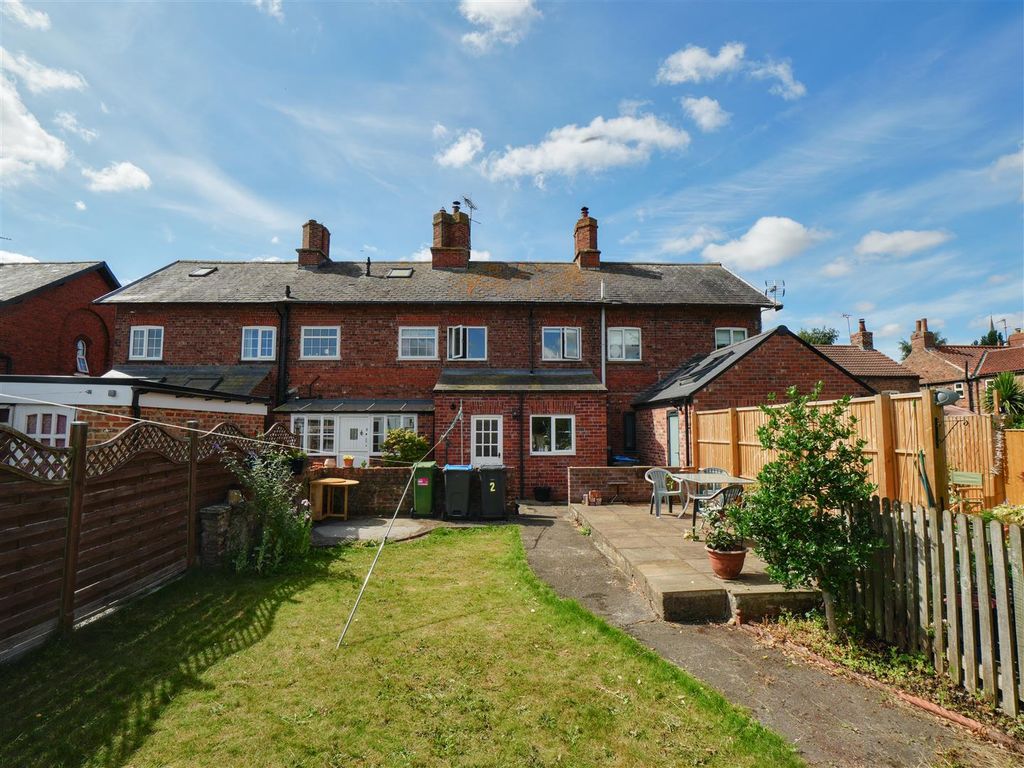 Property photo 2 of 19 External