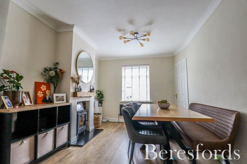 Property photo 3 of 10 Picture 3