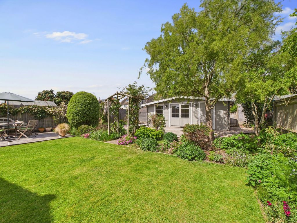 Property photo 3 of 19