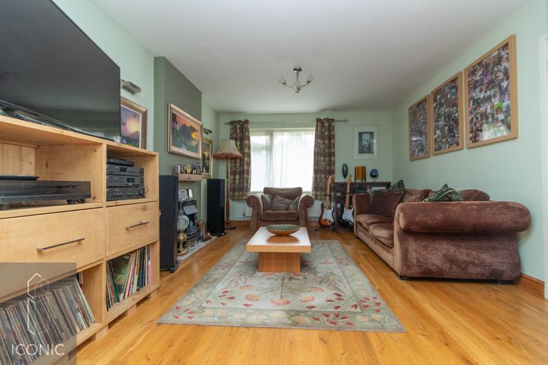 Property photo 3 of 16 Photo 6