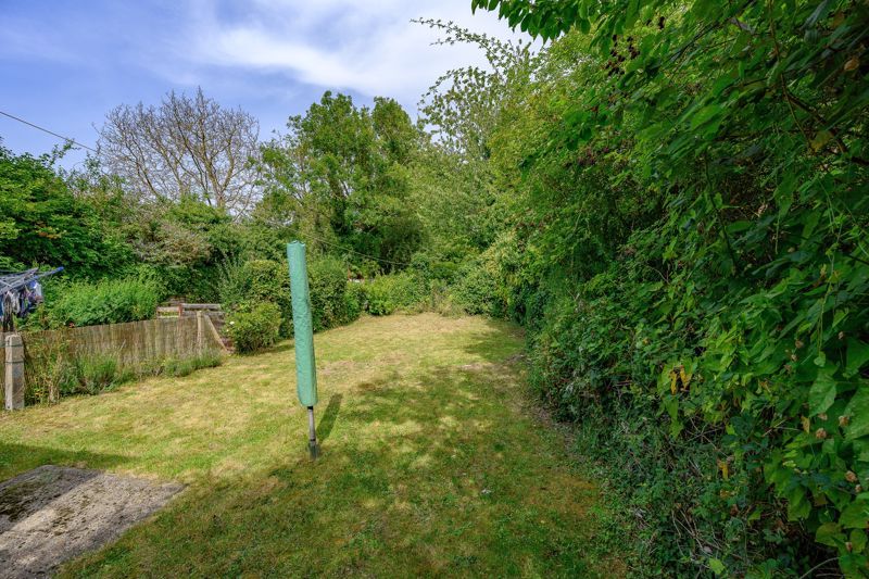 Property photo 3 of 12 Garden