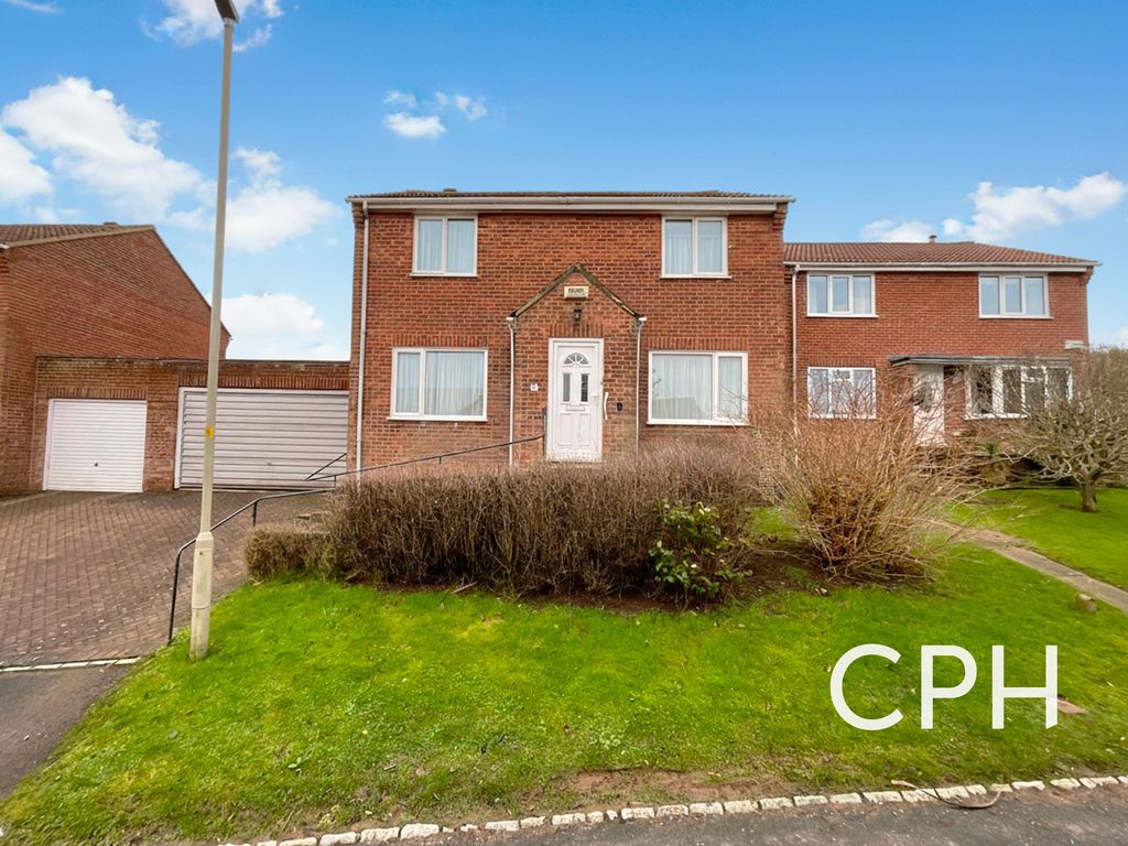 Property photo 1 of 24