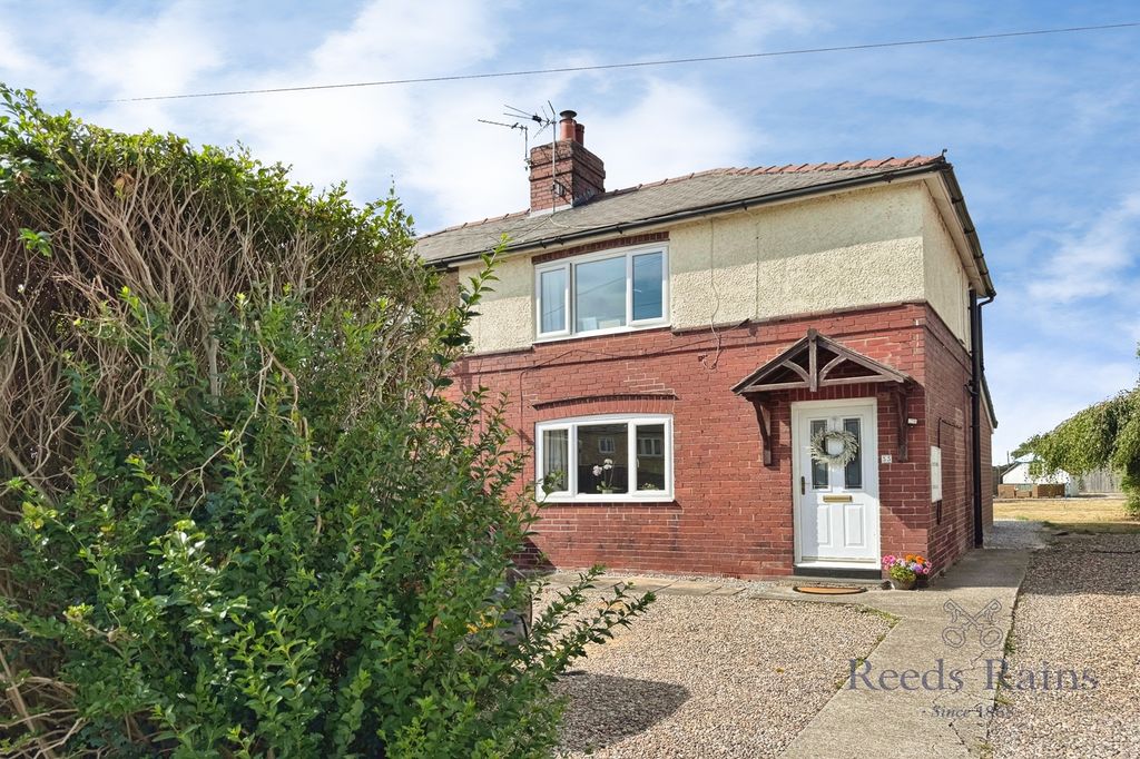 Property photo 1 of 25 Picture No. 08