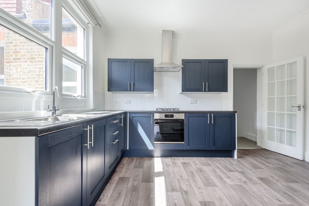 Property photo 1 of 9 864434 (2)