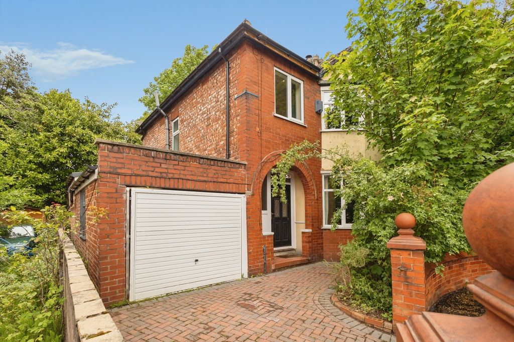 Property photo 1 of 30 Pbox-Img.Jpg