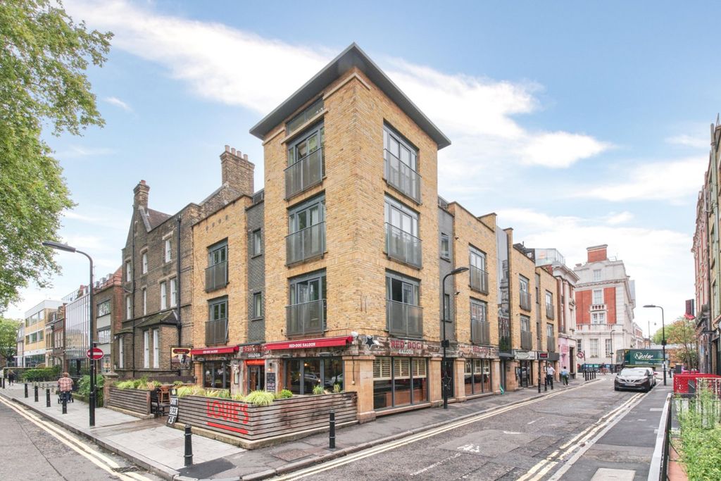 Property photo 2 of 13