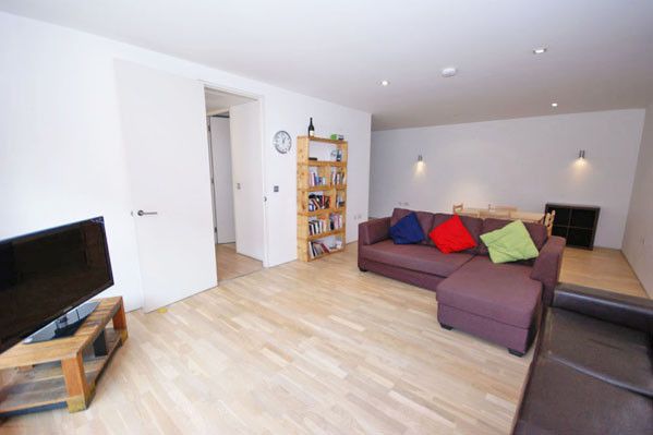 Property photo 3 of 21