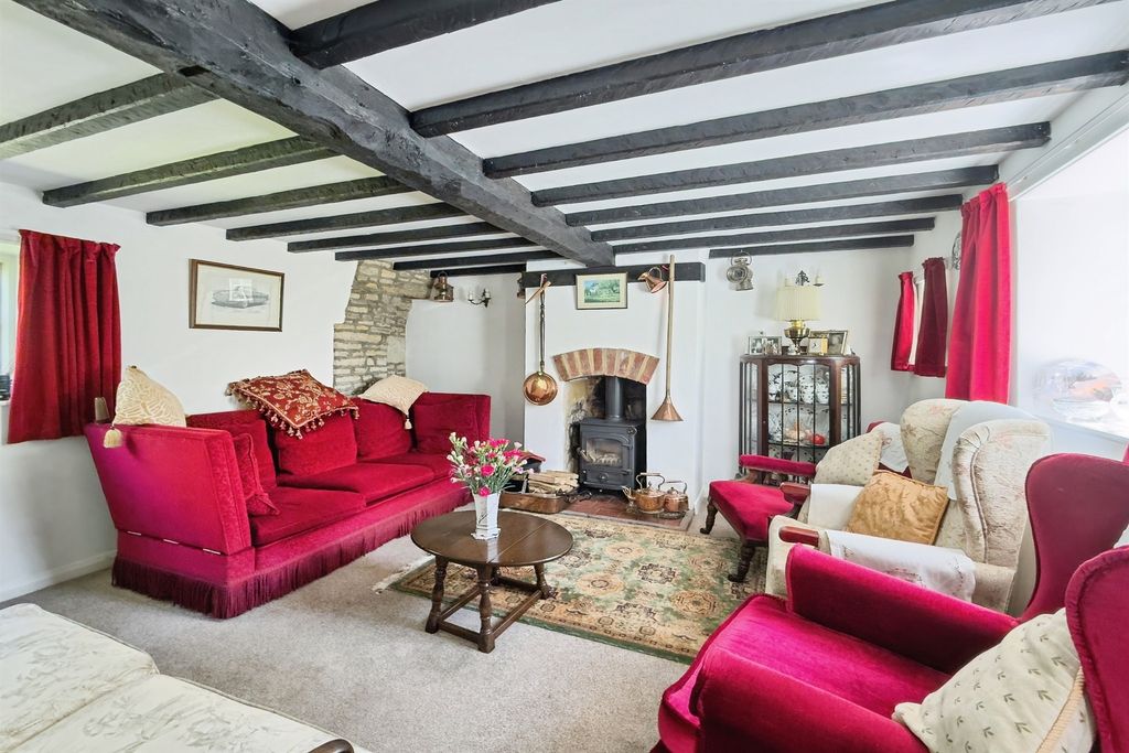 Property photo 2 of 18