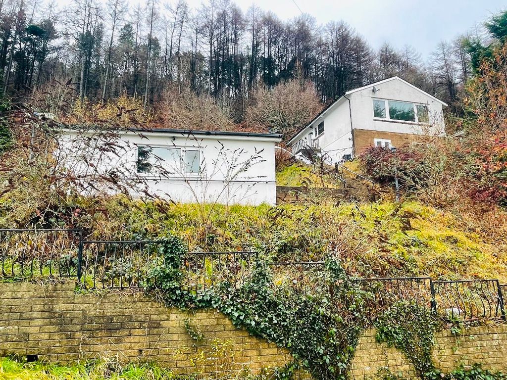 Property photo 1 of 37