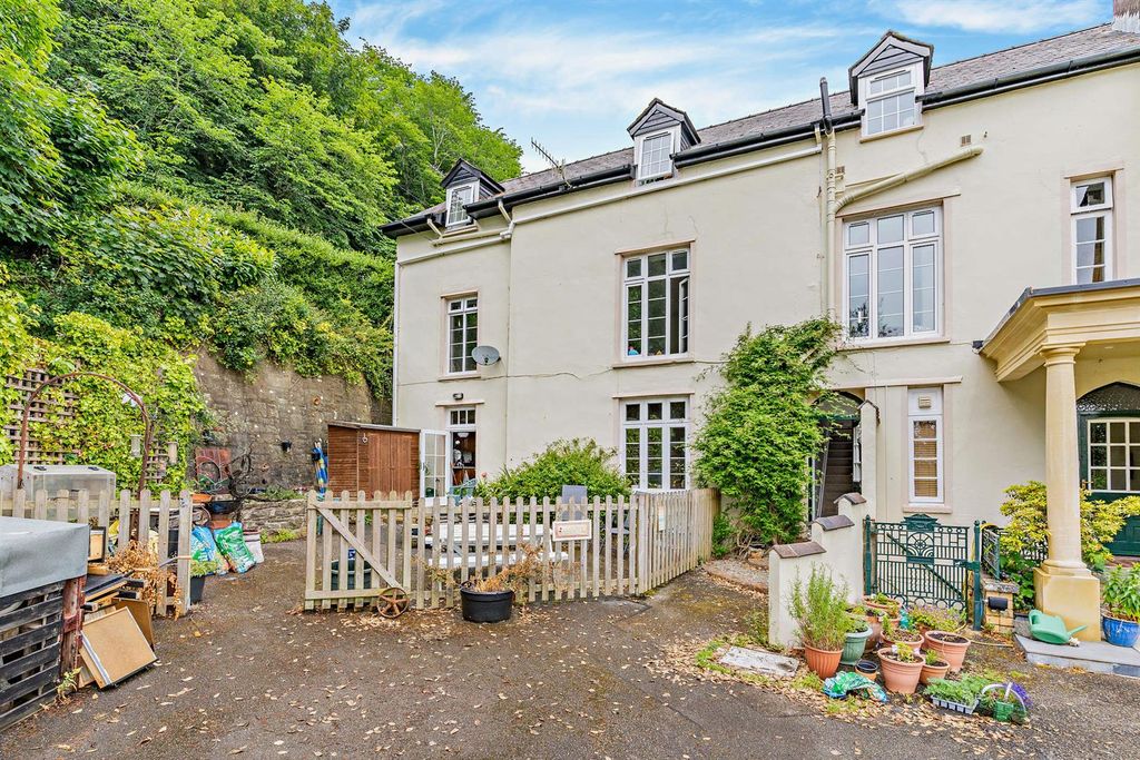 Property photo 1 of 29 Front Of House