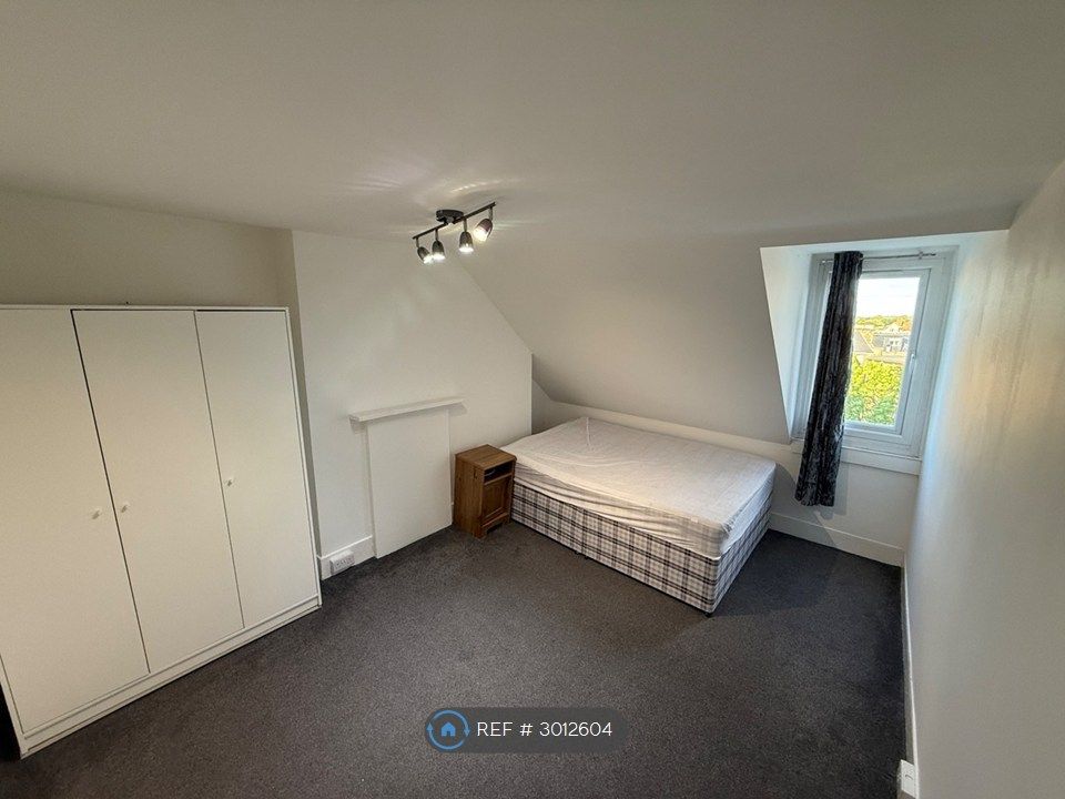 Property photo 1 of 4