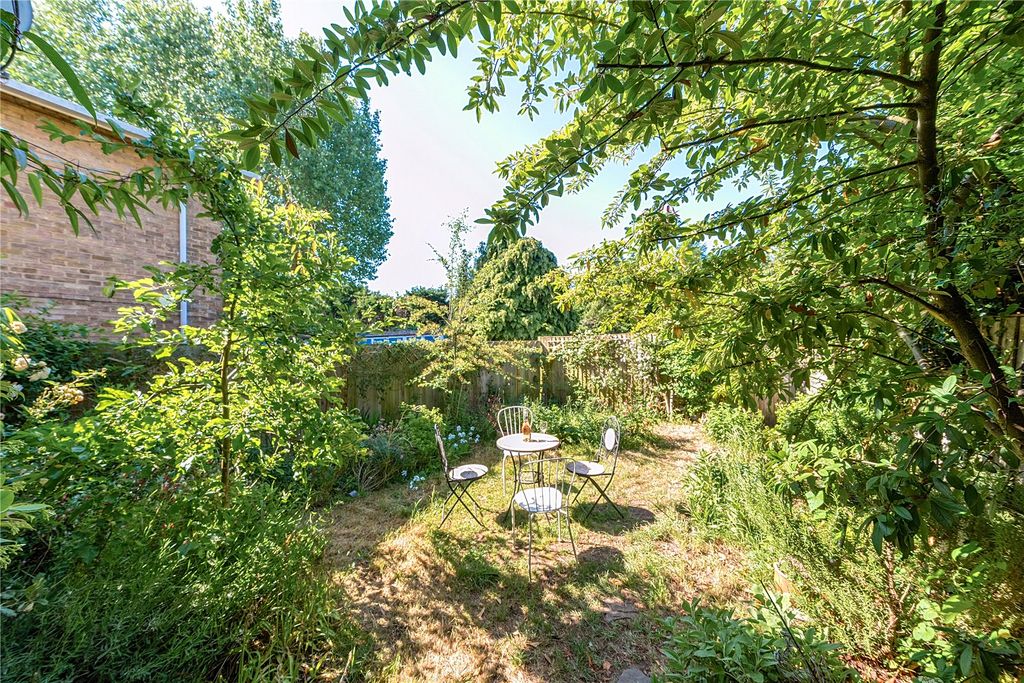 Property photo 2 of 25 Picture No. 08