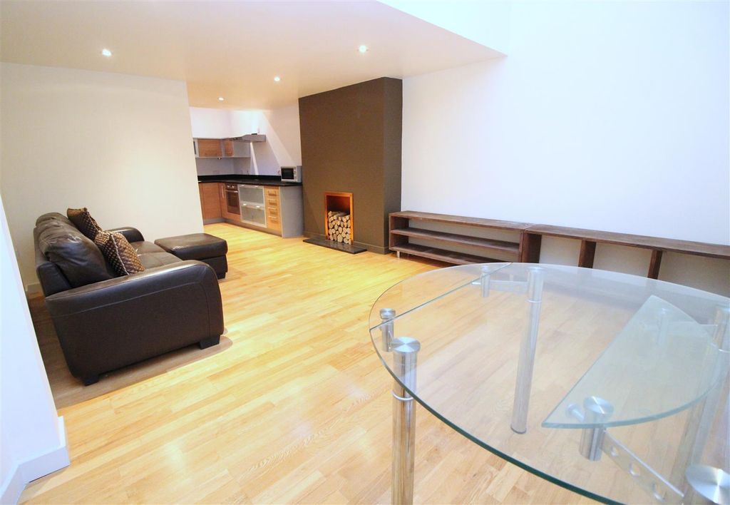 Property photo 2 of 16 001 Grange Street Mews - Living Room 3.Jpg