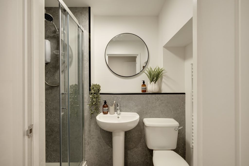 Property photo 2 of 5 Property