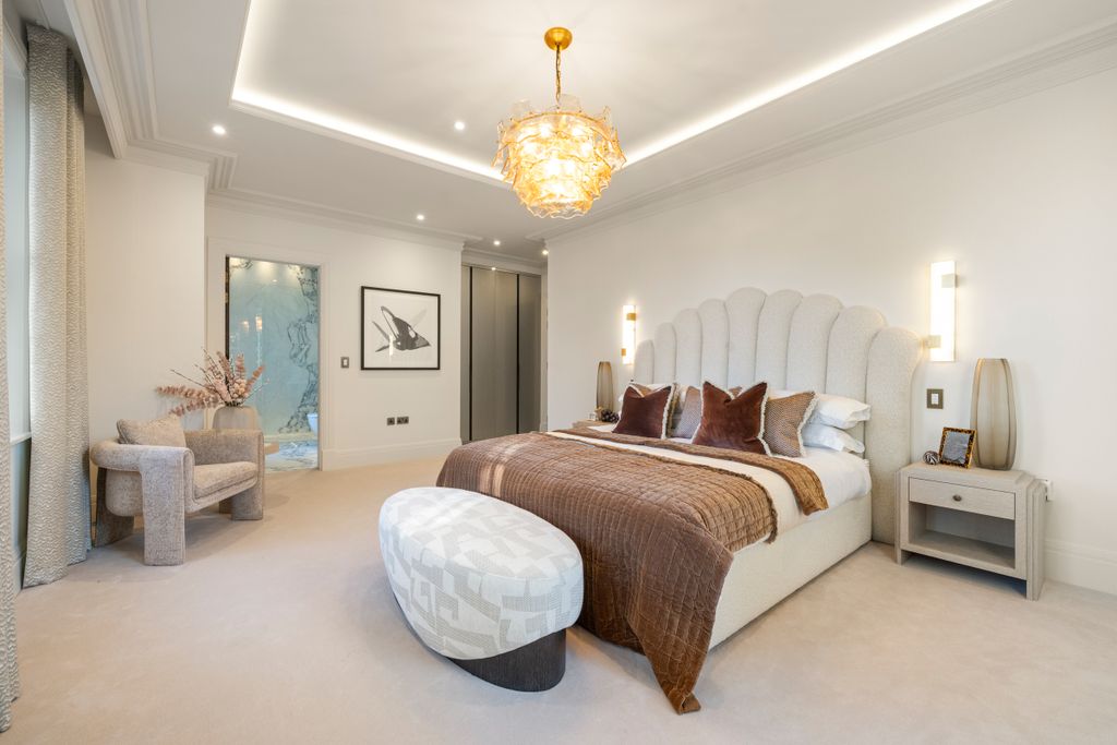 Additional image 17 of 1 bed country house for saleSherbourne Drive, Virginia Water, Ascot SL5