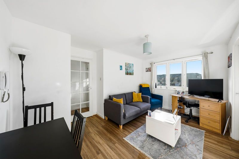 Property photo 1 of 10 Photo 10