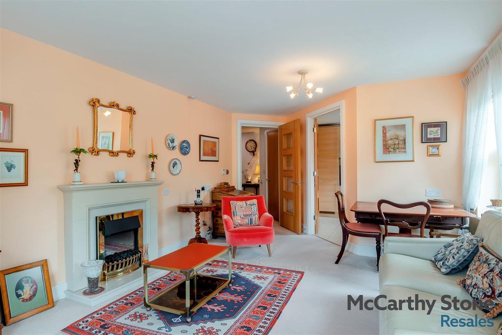 Property photo 3 of 33 8694986-Interior19.Jpg