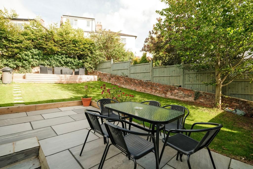 Property photo 1 of 14 Garden